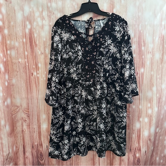 Grayson Threads Black Floral Print Mini Dress - Picture 1 of 11